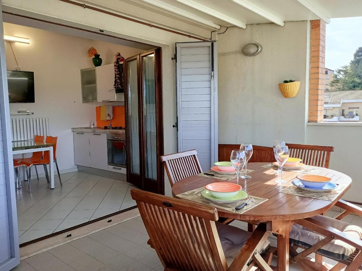 Nel Blu Dipinto Di Blu Appartement Porto Recanati Buitenkant foto